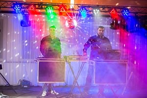 DJ Nunta Brasov DJ-de-petrecere-brasov-300x200 DJ-de-petrecere-brasov-300x200 DJ-de-petrecere-brasov-300x200 DJ botez pe placul tau si al invitatilor dj botez DJ botez pe placul tau si al invitatilor DJ de petrecere brasov 300x200